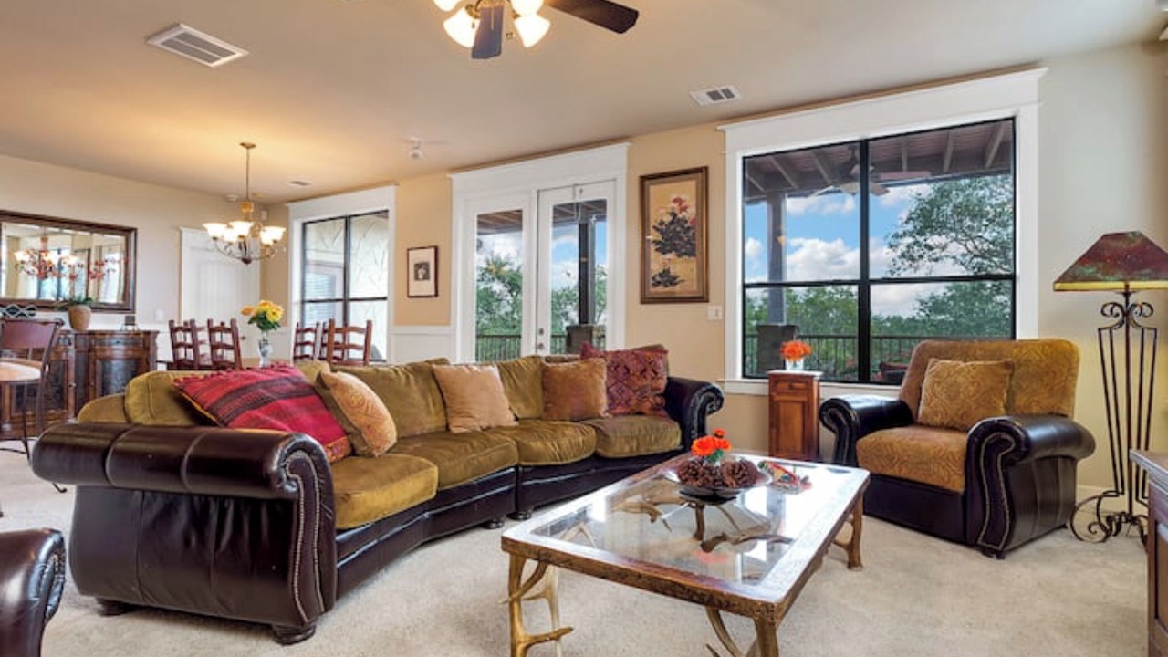 Photo of Livingroom in Jonestown