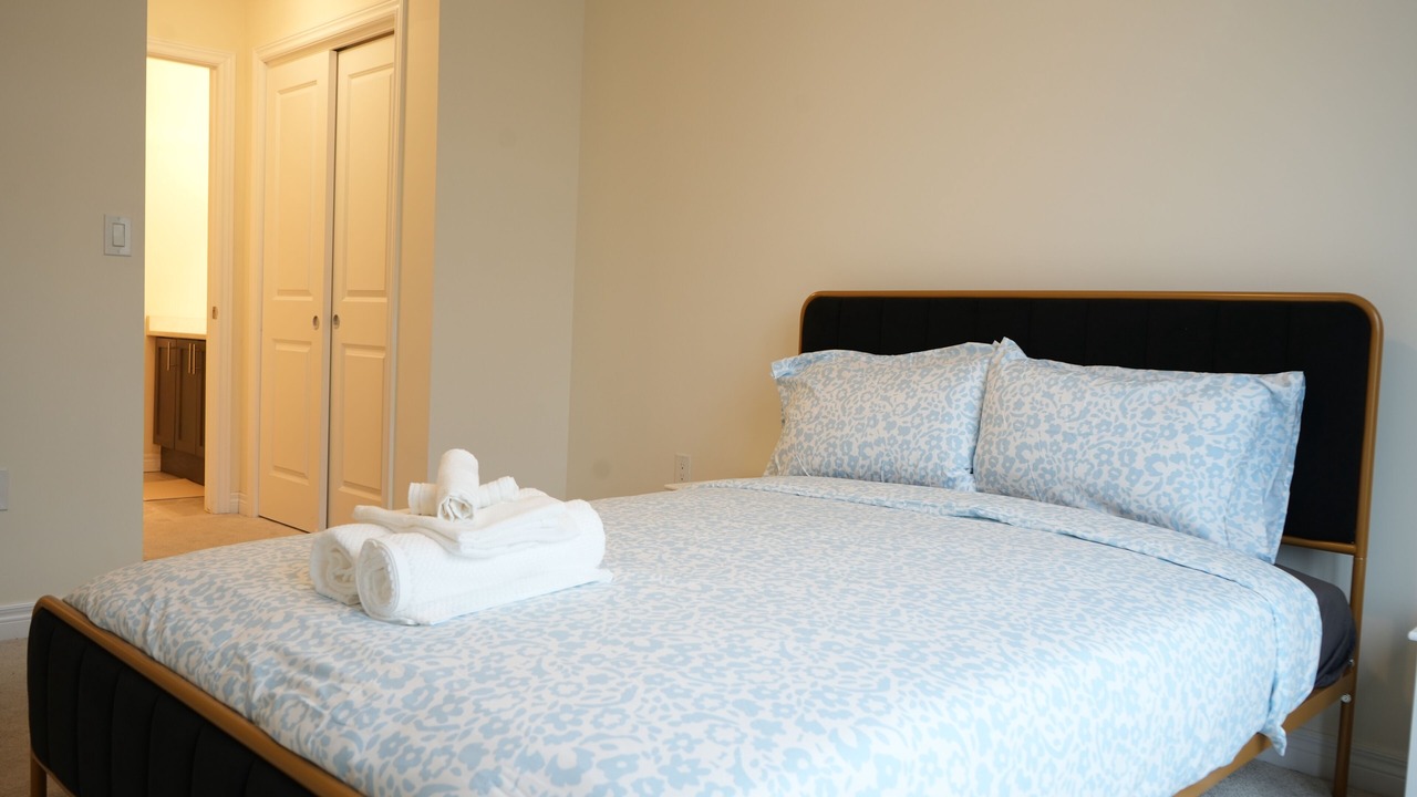 Photo of Bedroom in Stoney Creek