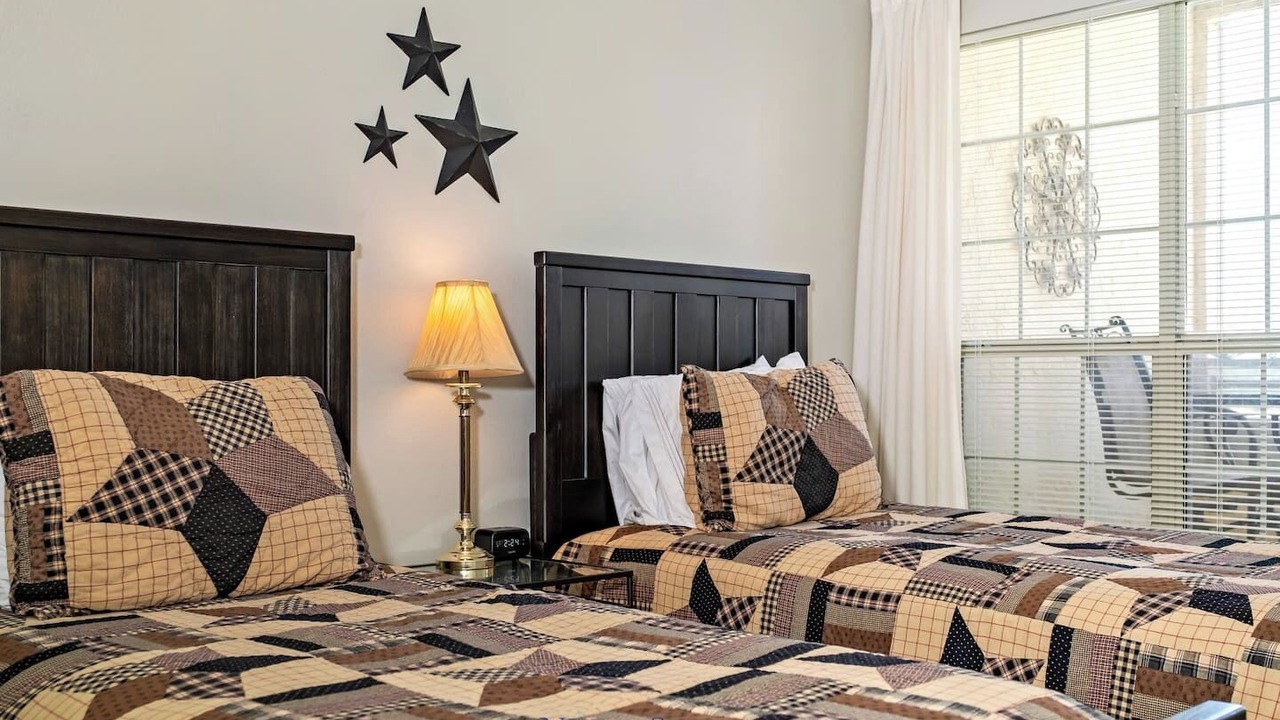 Photo of Bedroom in Highland Lake Estates