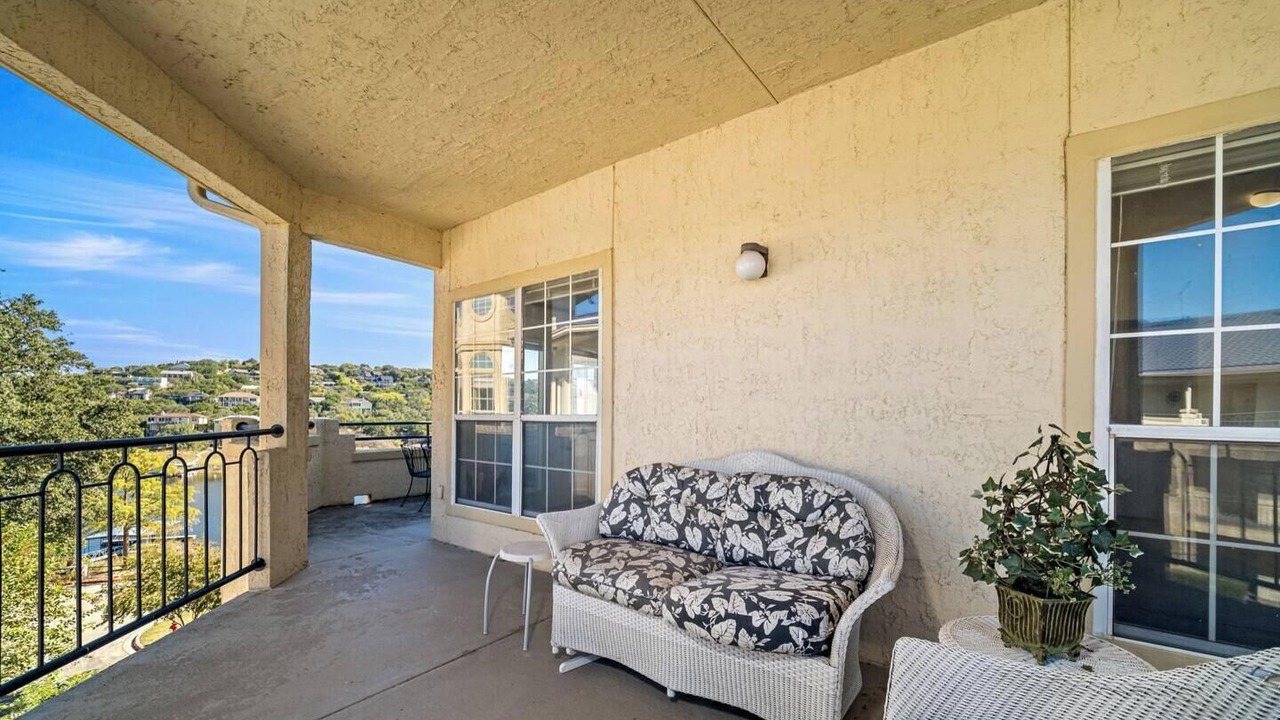 Photo of Patio Balcony in Highland Lake Estates