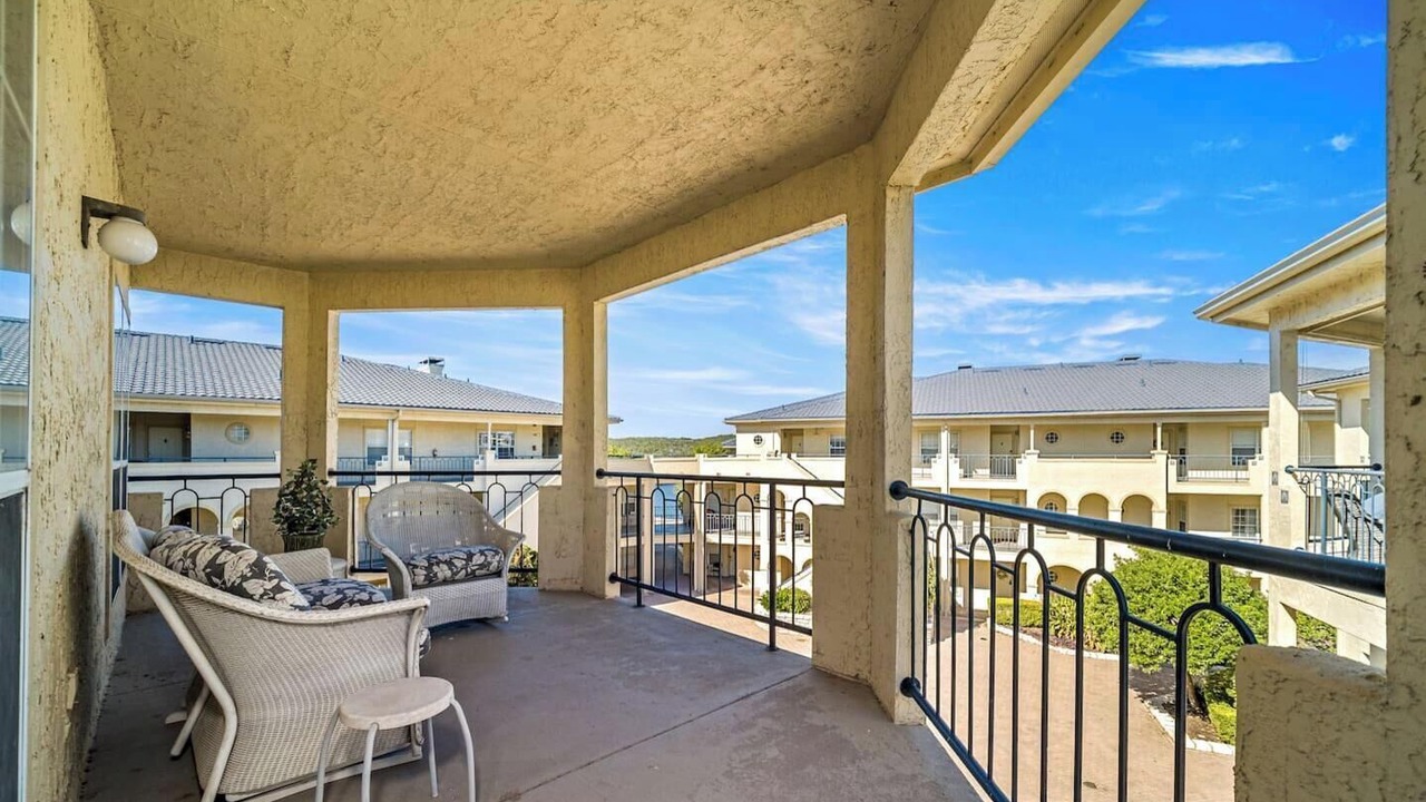 Photo of Patio Balcony in Highland Lake Estates