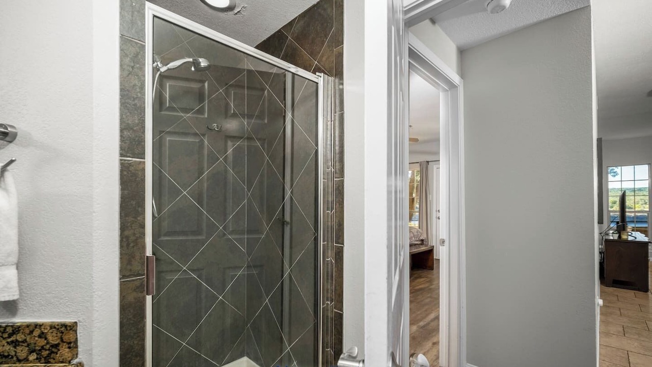 Photo of Bathroom in Highland Lake Estates