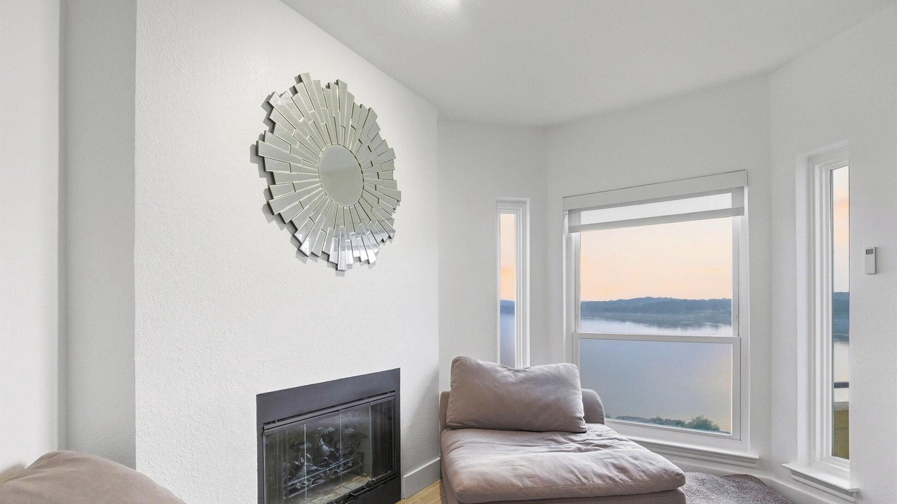 Photo of Livingroom in Highland Lake Estates