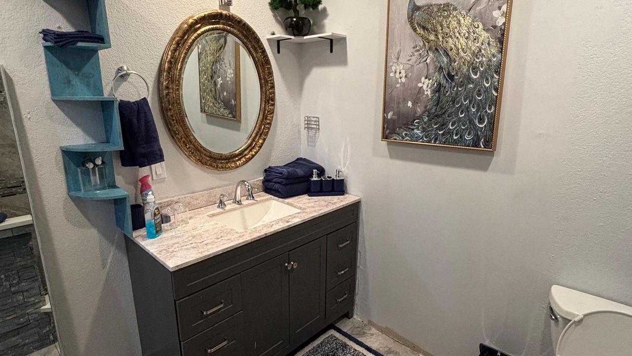 Photo of Bathroom in Parque Vista Estates