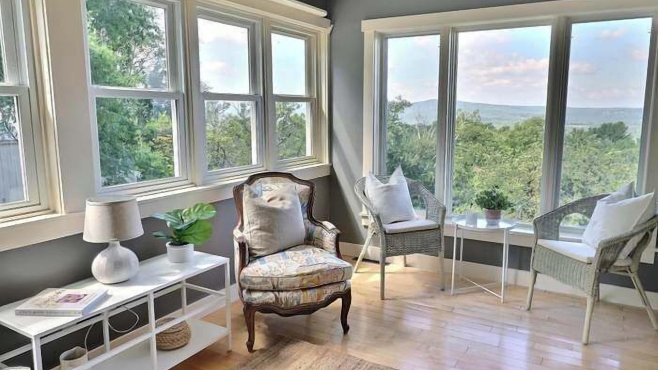 Photo of Livingroom in Center Ossipee