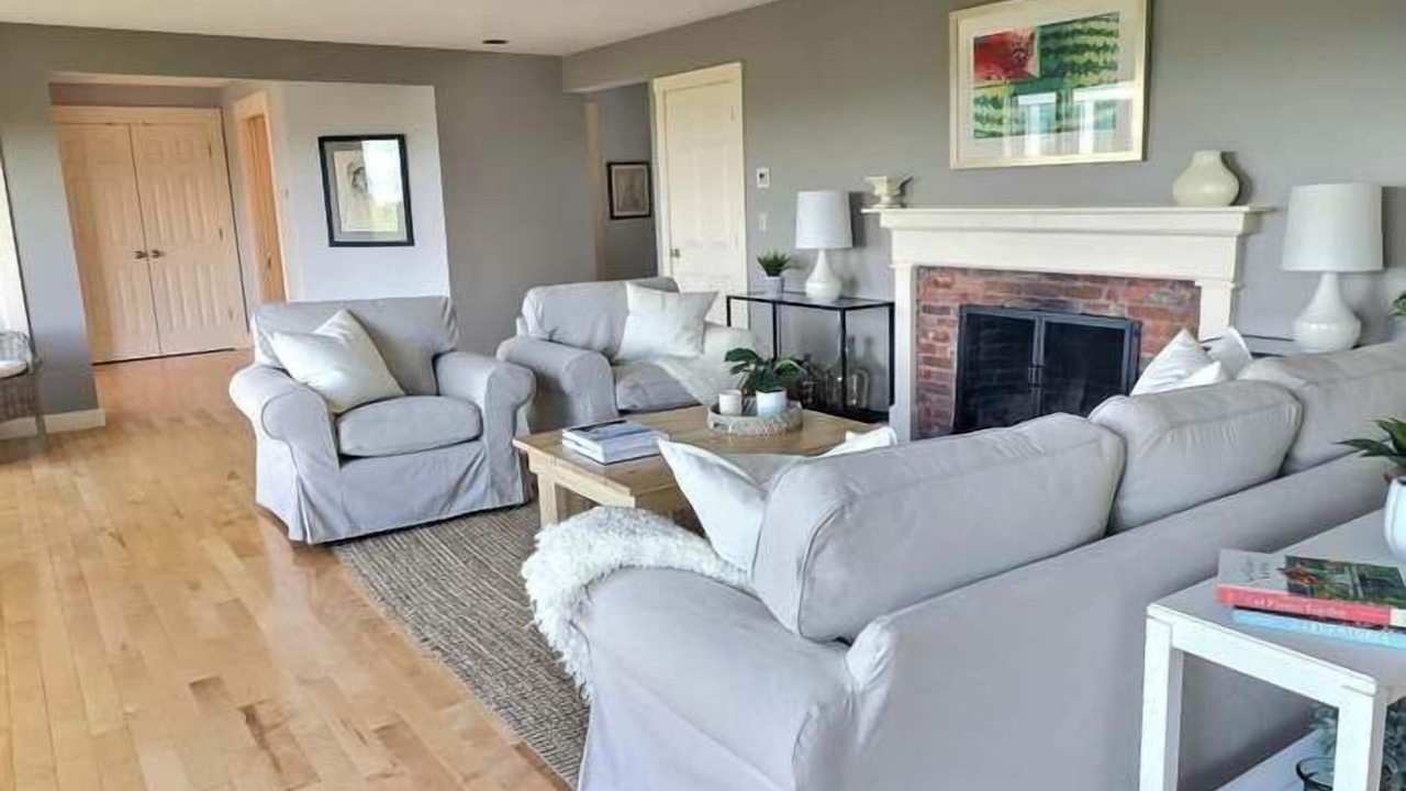Photo of Livingroom in Center Ossipee