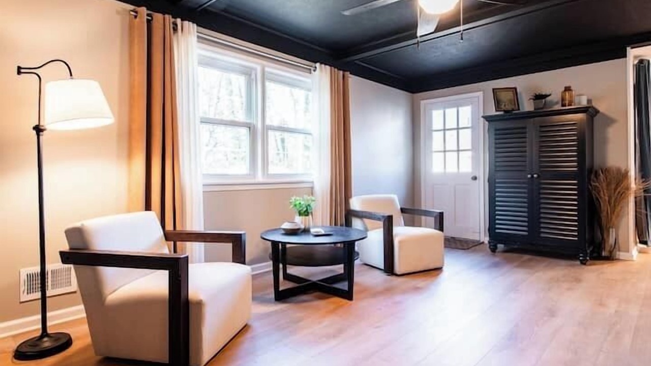 Photo of Bedroom in Brownsboro Farm