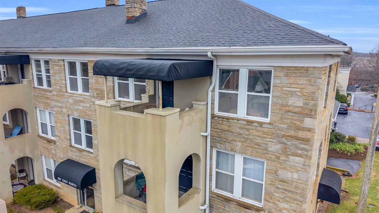 Photo of Patio Balcony in Greenville Downtown