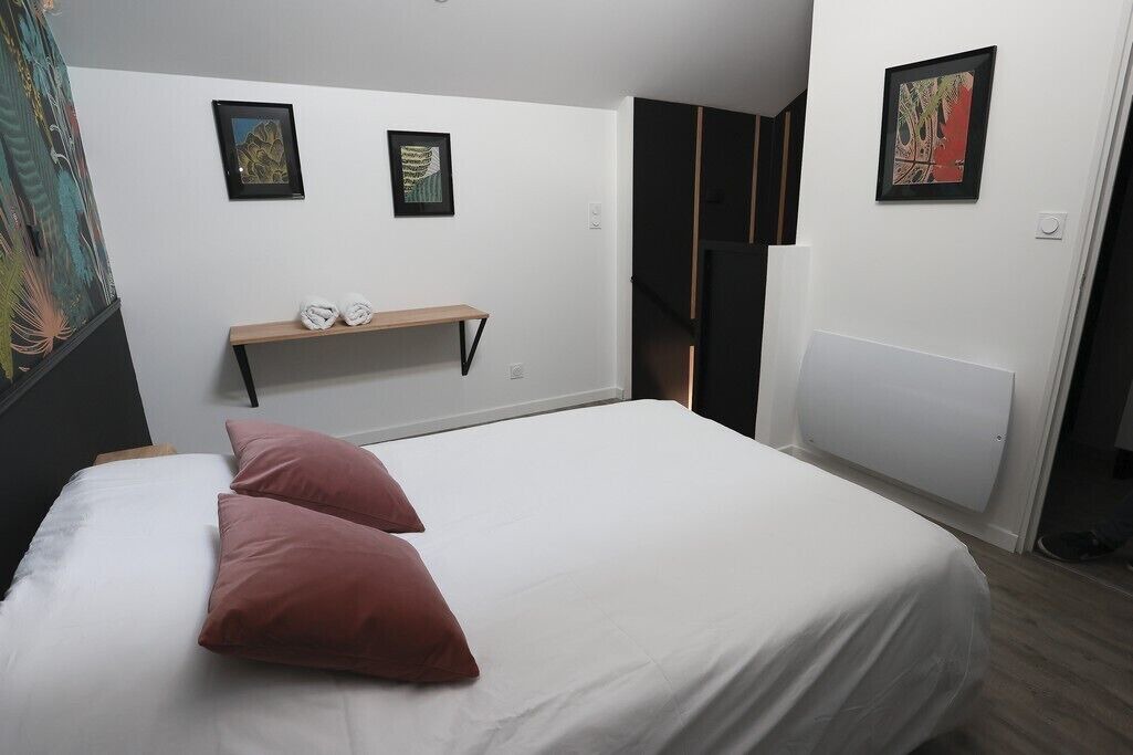 Photo of Bedroom in Doue-la-Fontaine