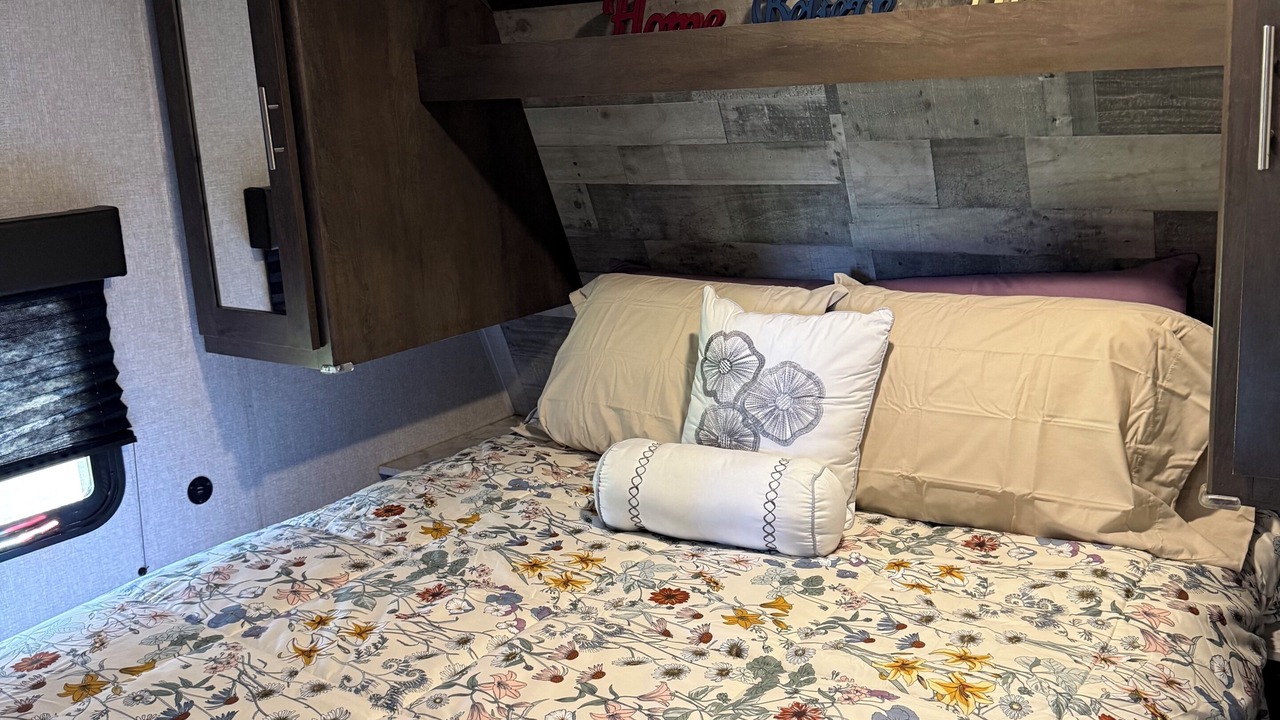 Photo of Bedroom in Waveland