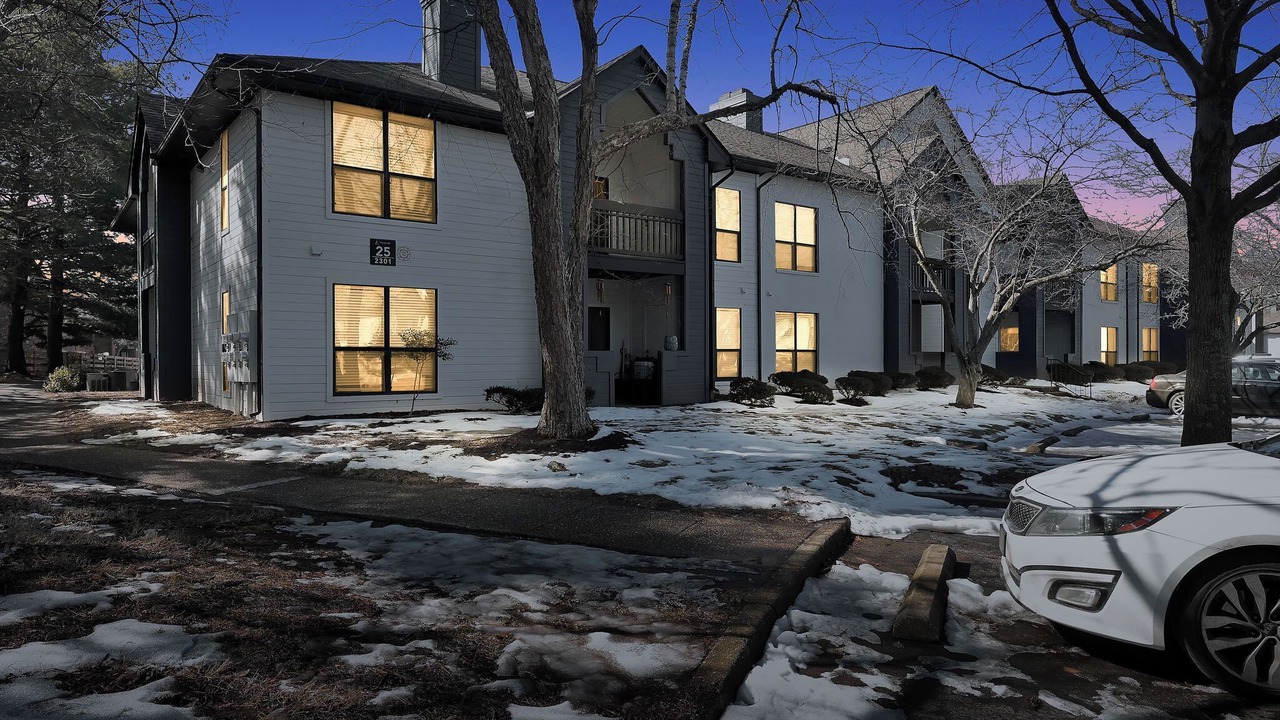 Photo of Outdoor in Hurstbourne Acres