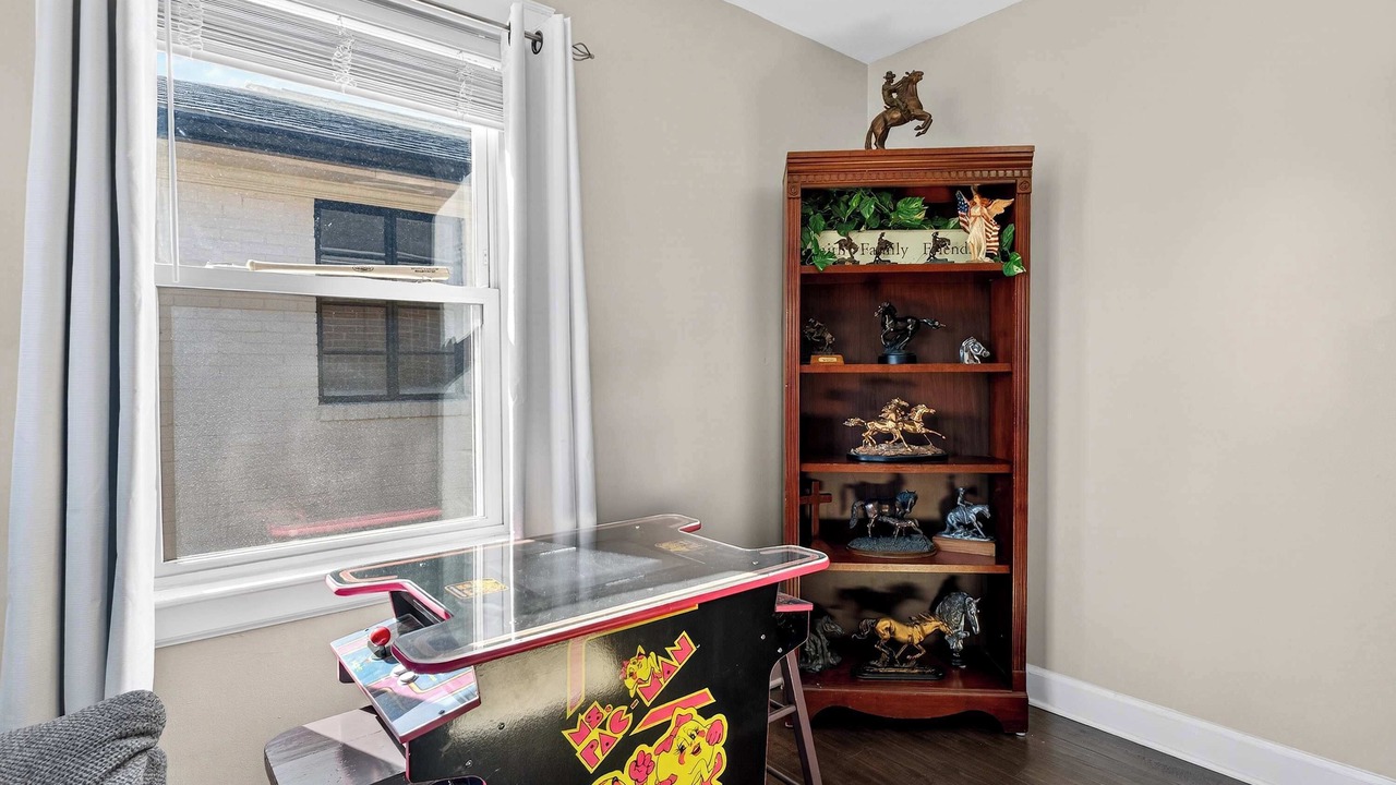 Photo of Bedroom in Rockcreek Lexington Road