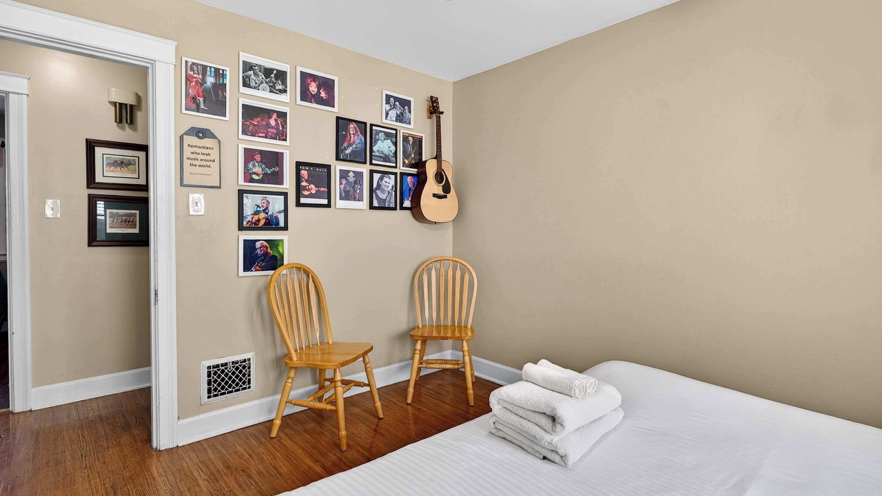 Photo of Bedroom in Rockcreek Lexington Road