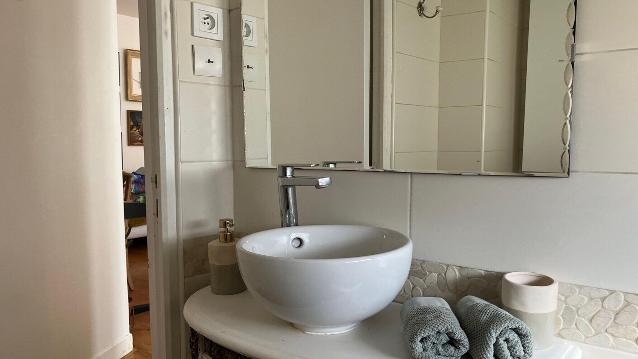 Photo of Bathroom in Saint-Ouen