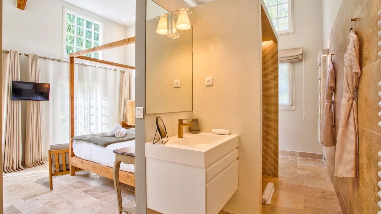 Photo of Bedroom in Honfleur
