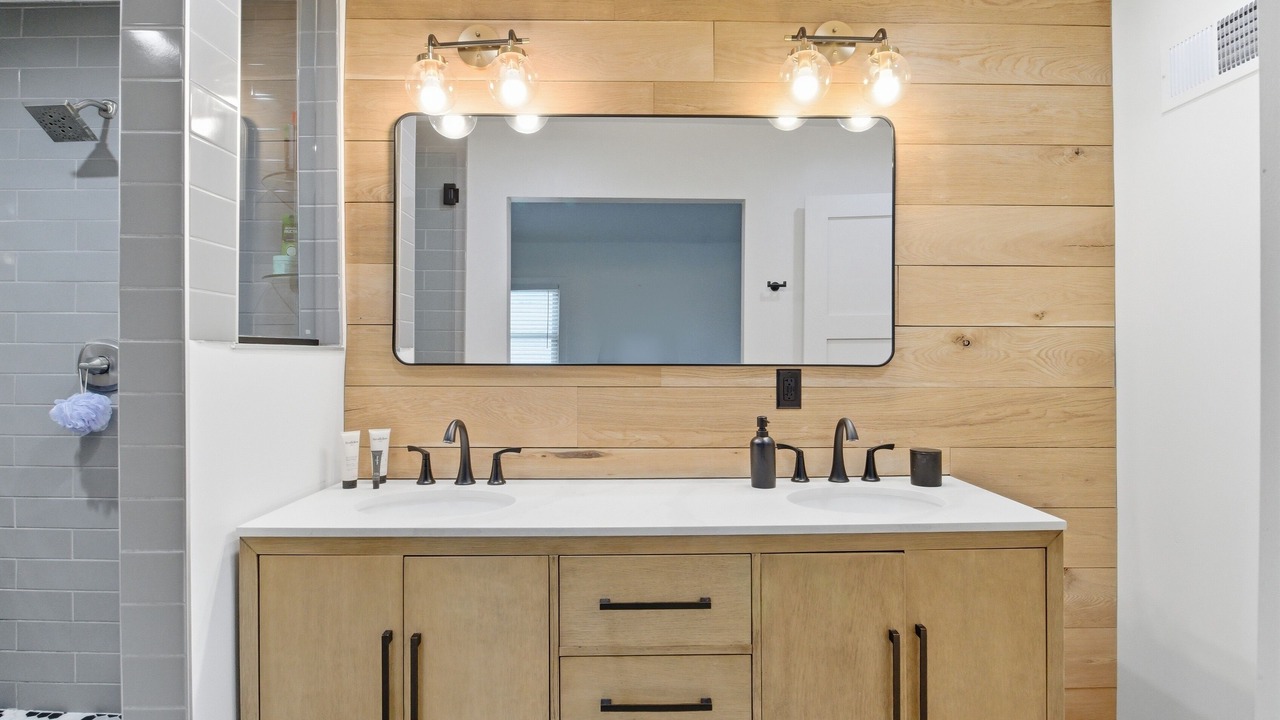 Photo of Bathroom in Parkville