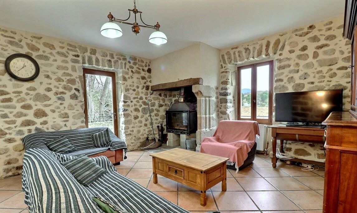 Photo of Livingroom in Largentiere