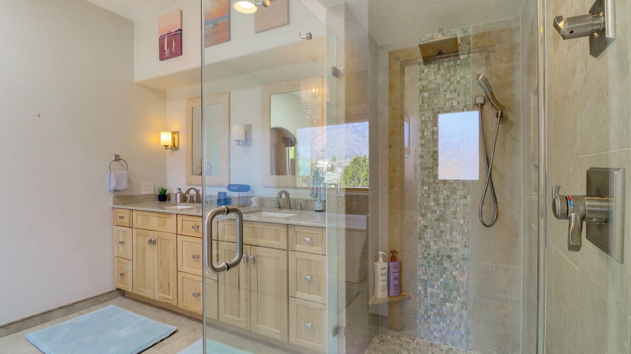 Photo of Bathroom in North Albuquerque Acres