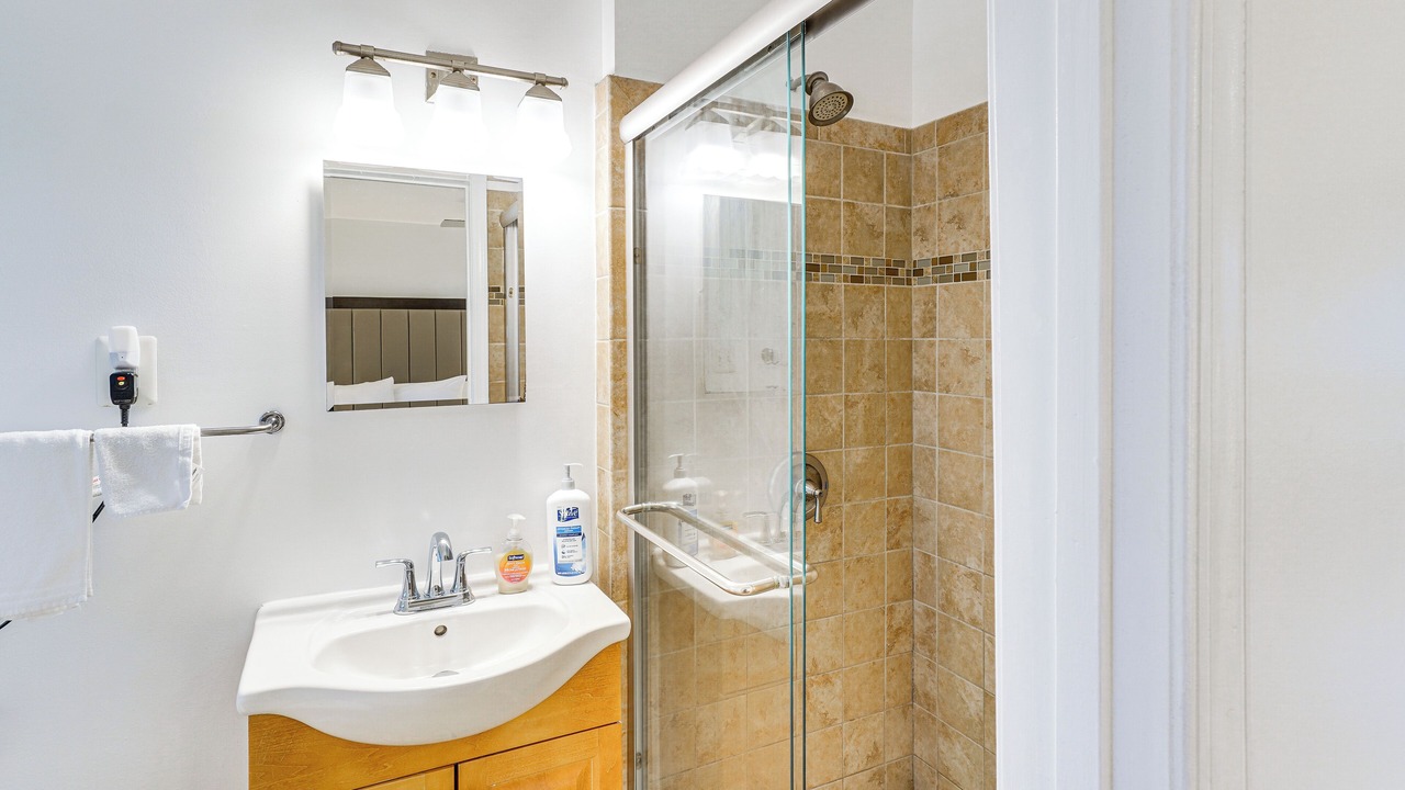 Photo of Bathroom in White Oak