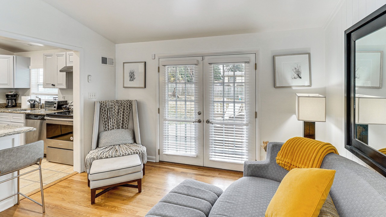 Photo of Bedroom in White Oak