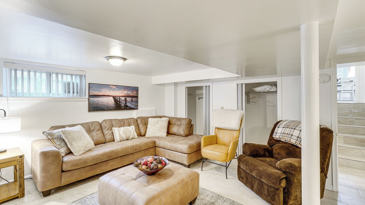 Photo of Livingroom in White Oak