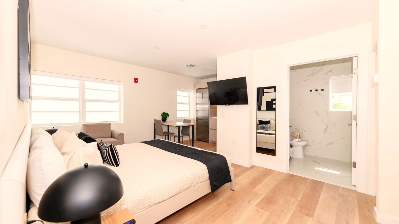 Photo of Bedroom in South of Fifth