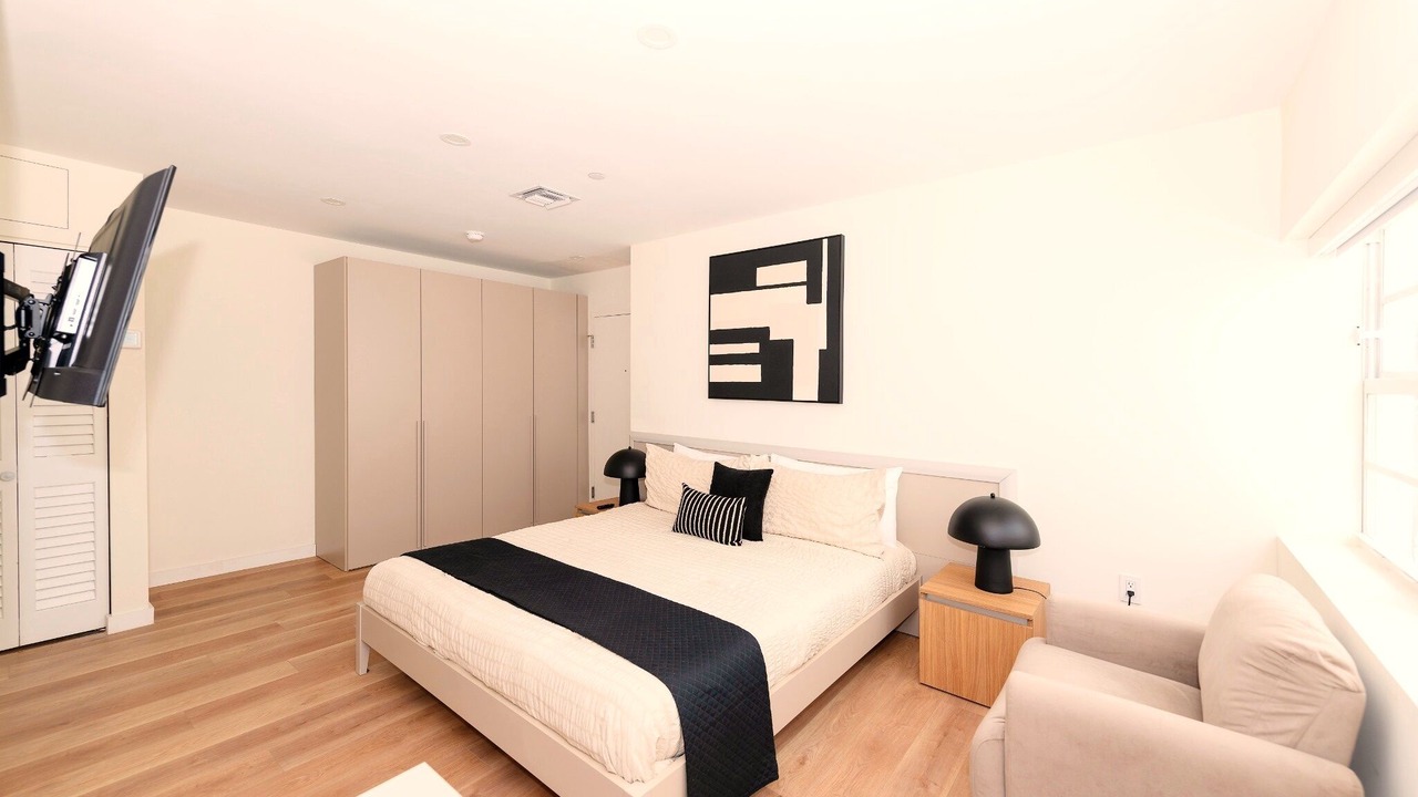 Photo of Bedroom in South of Fifth