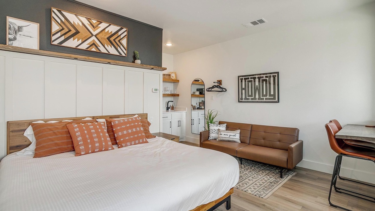 Photo of Bedroom in Paluxy