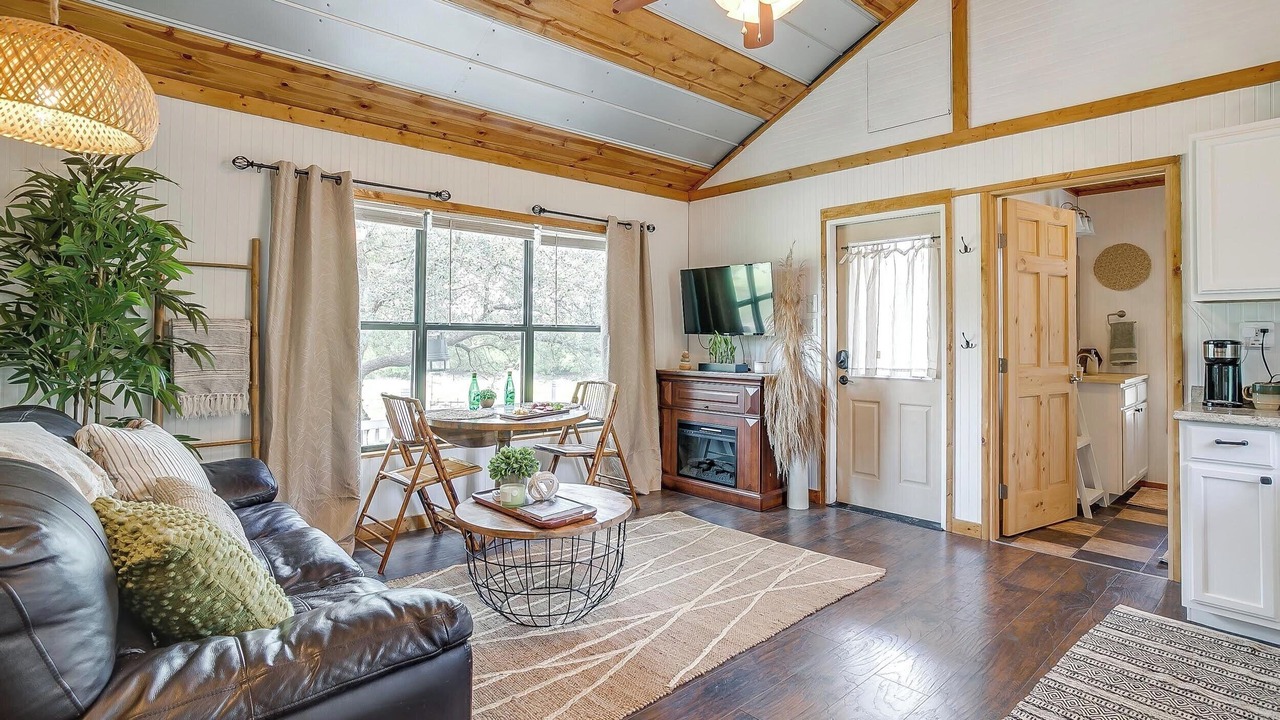 Photo of Livingroom in Paluxy