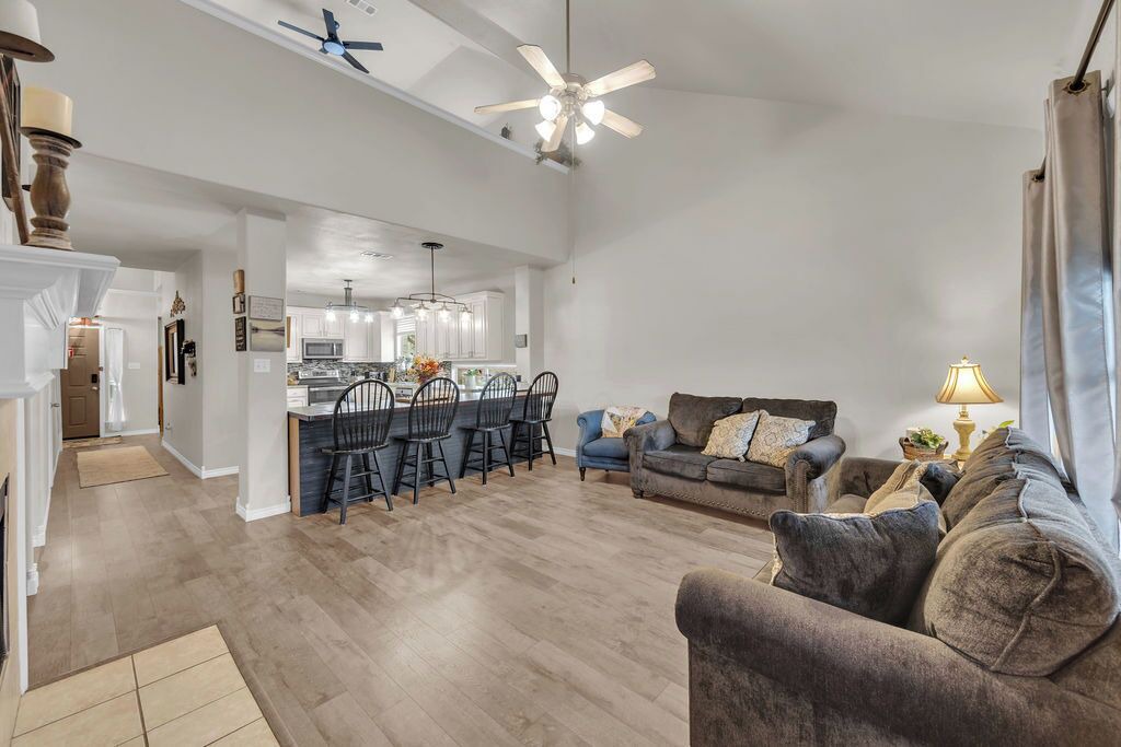Photo of Livingroom in Burleson