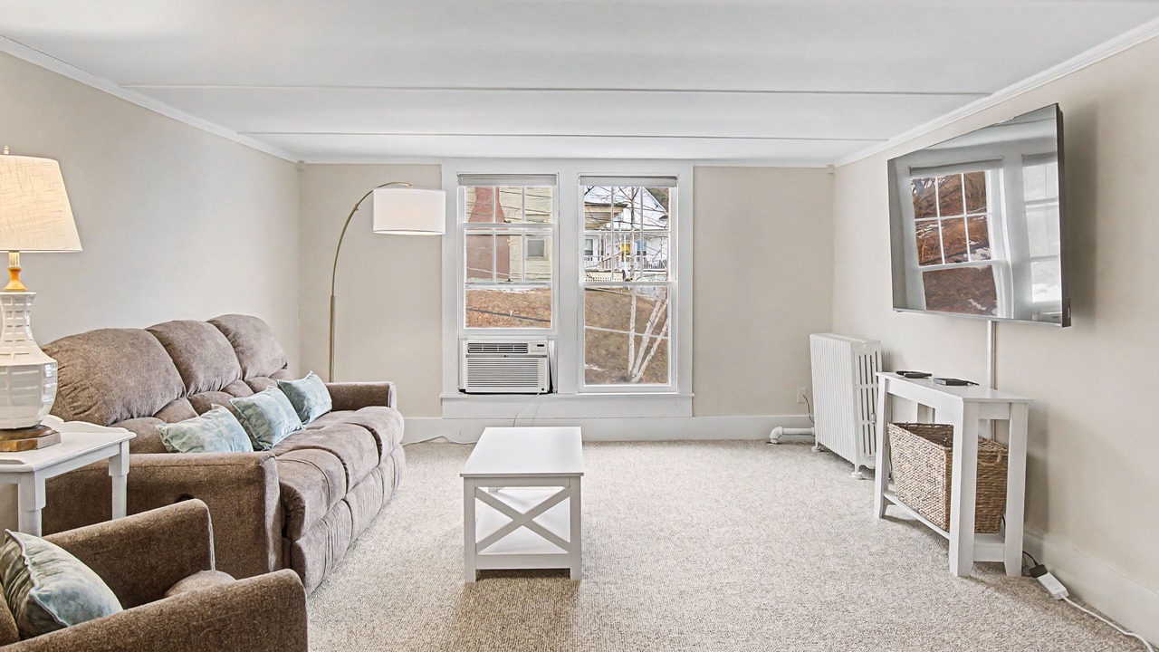 Photo of Livingroom in Barre