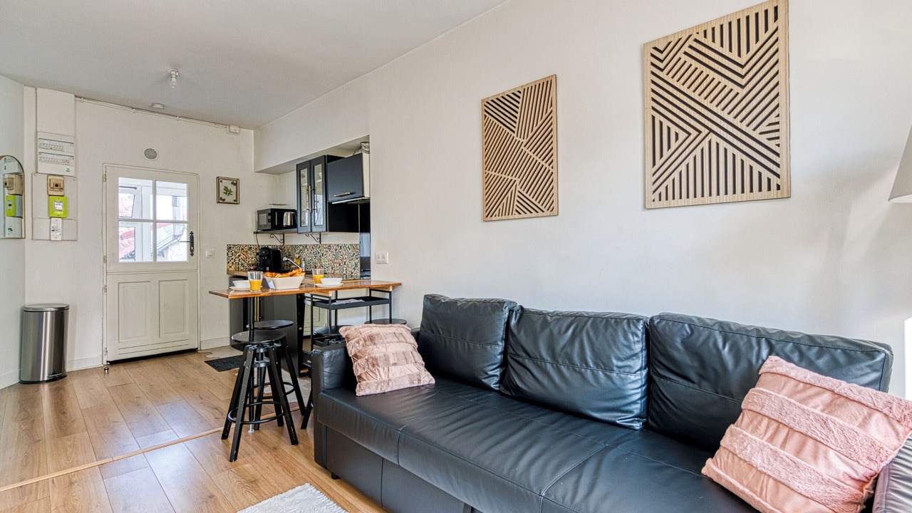 Photo of Livingroom in Les Mureaux
