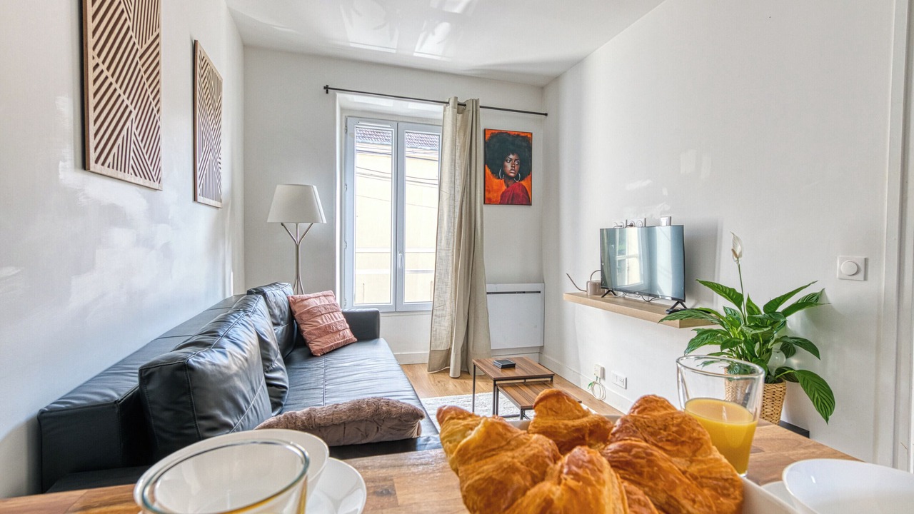 Photo of Livingroom in Les Mureaux
