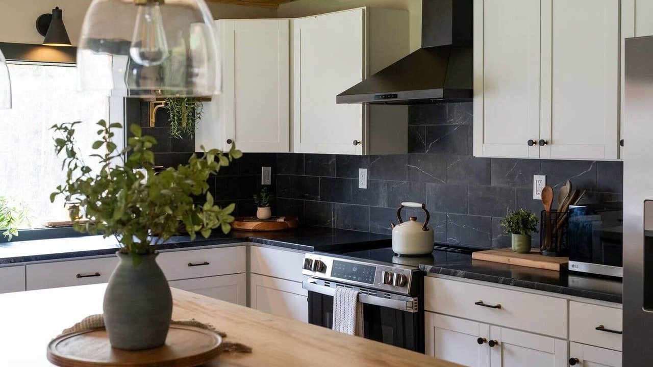 Photo of Kitchen in Schuyler
