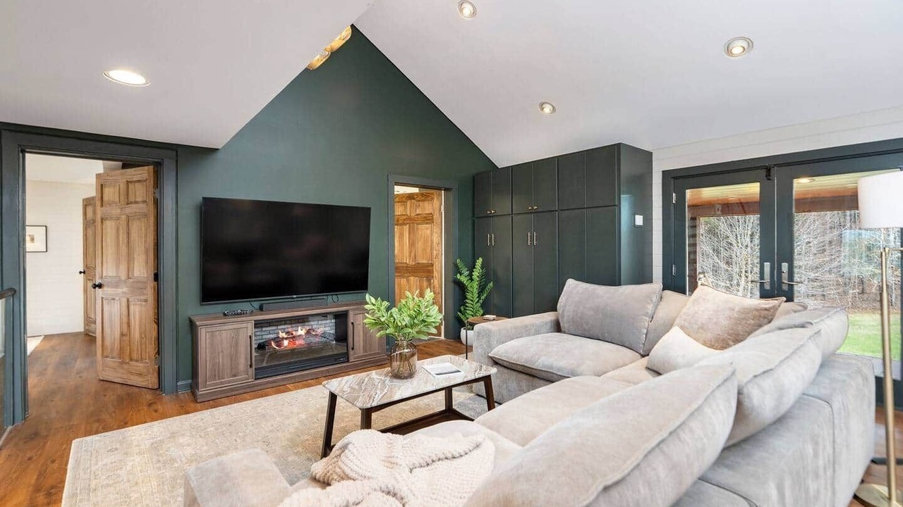 Photo of Livingroom in Schuyler