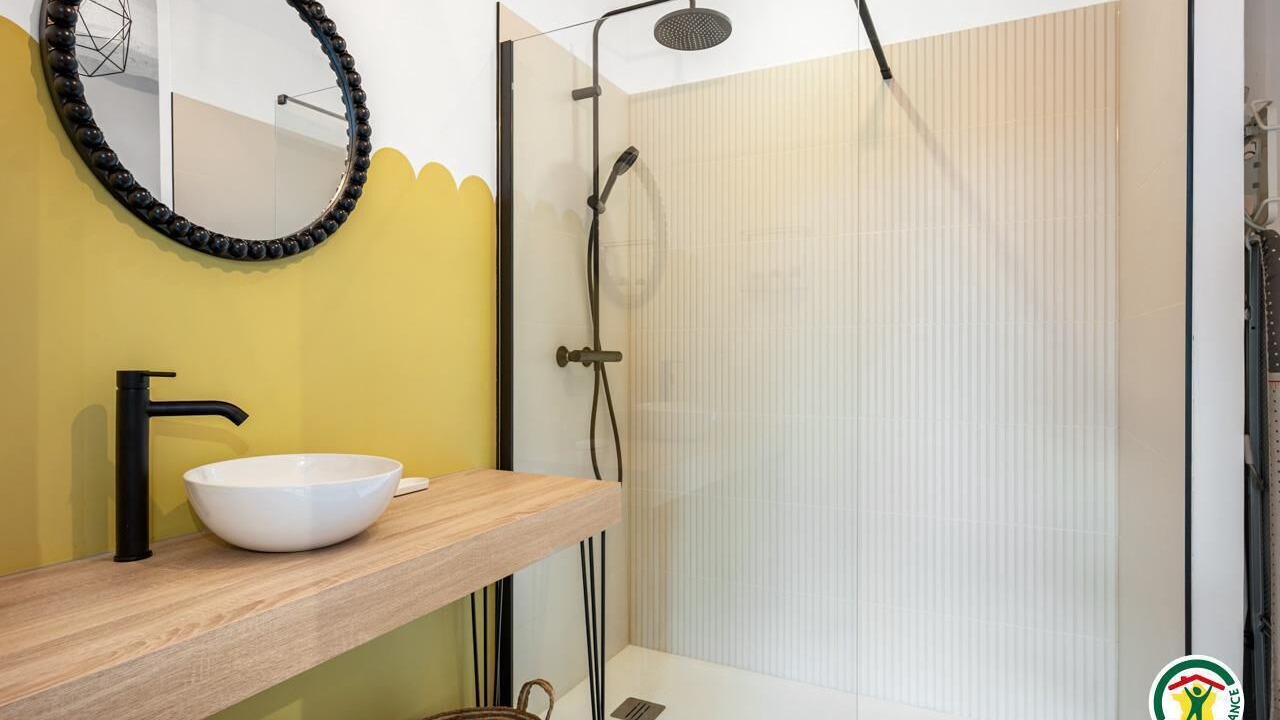 Photo of Bathroom in Limesy