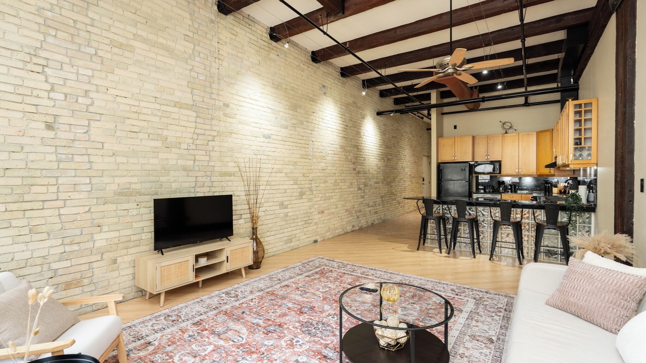 Photo of Livingroom in Exchange District