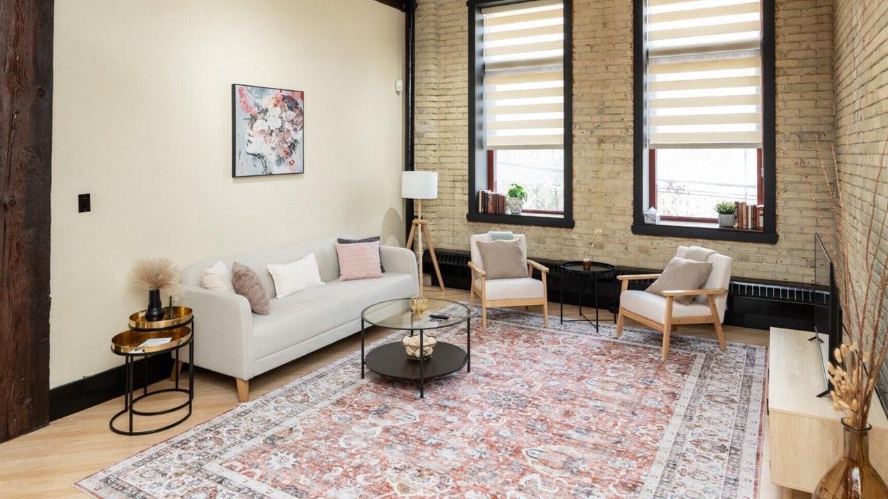 Photo of Livingroom in Exchange District