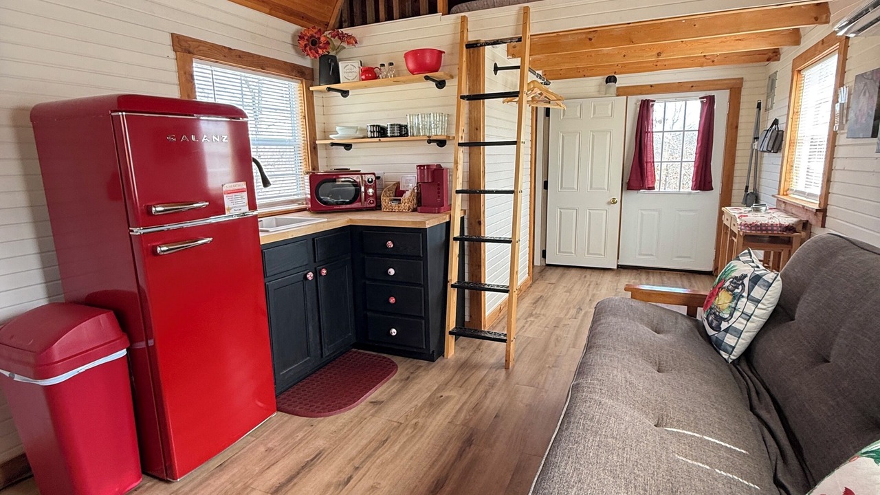 Photo of Livingroom in Cassville