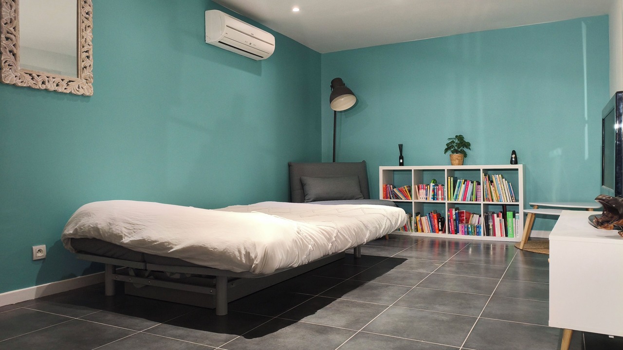 Photo of Bedroom in Vailhauques