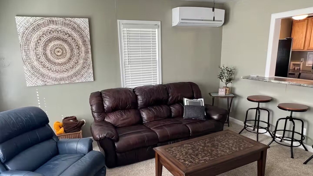 Photo of Livingroom in Newton