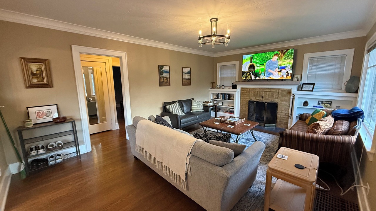 Photo of Livingroom in Overlook