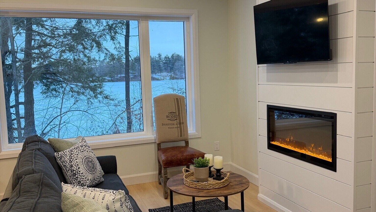 Photo of Livingroom in Seeleys Bay