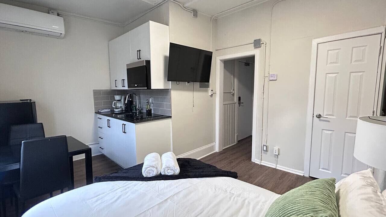 Photo of Bedroom in Sandy Hill