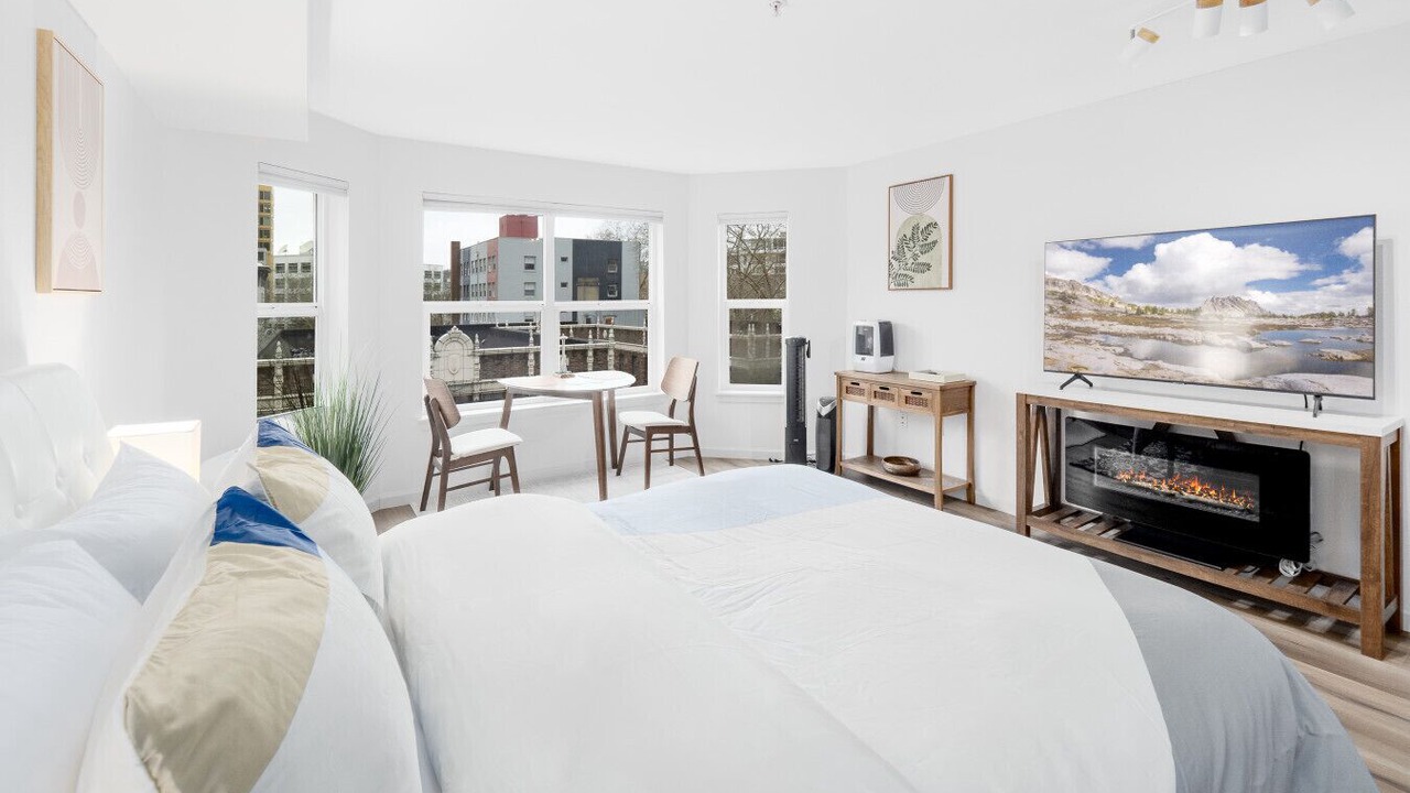 Photo of Livingroom in Belltown