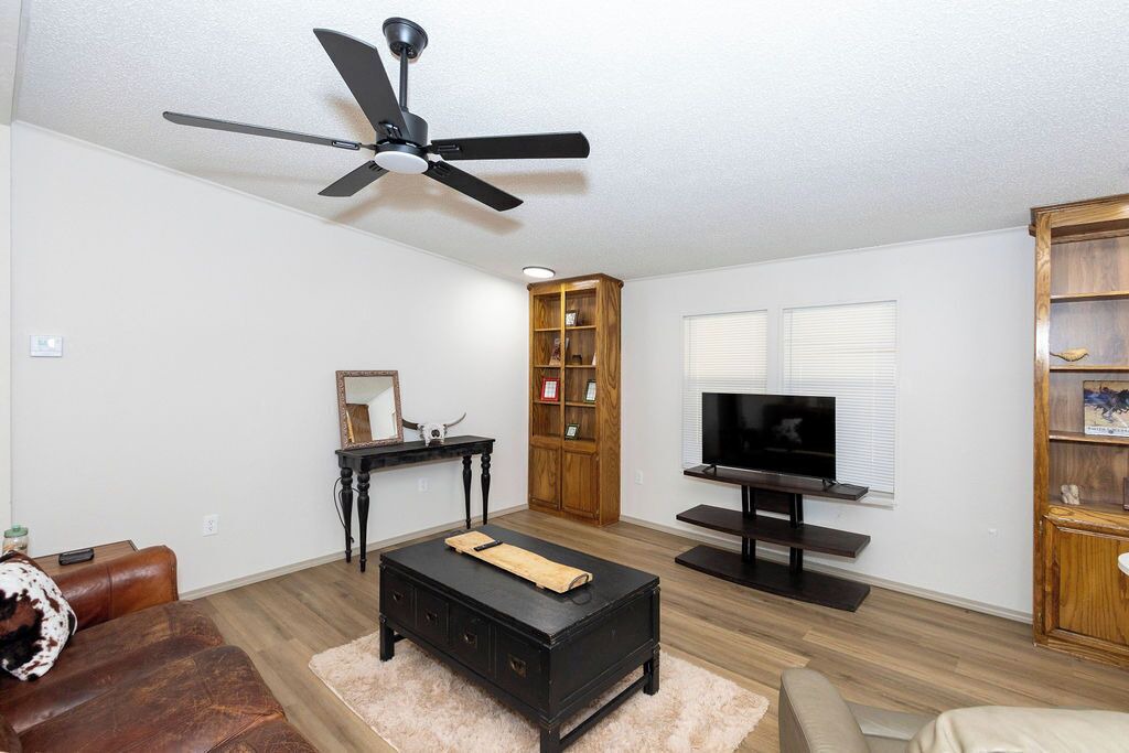 Photo of Livingroom in Tussy