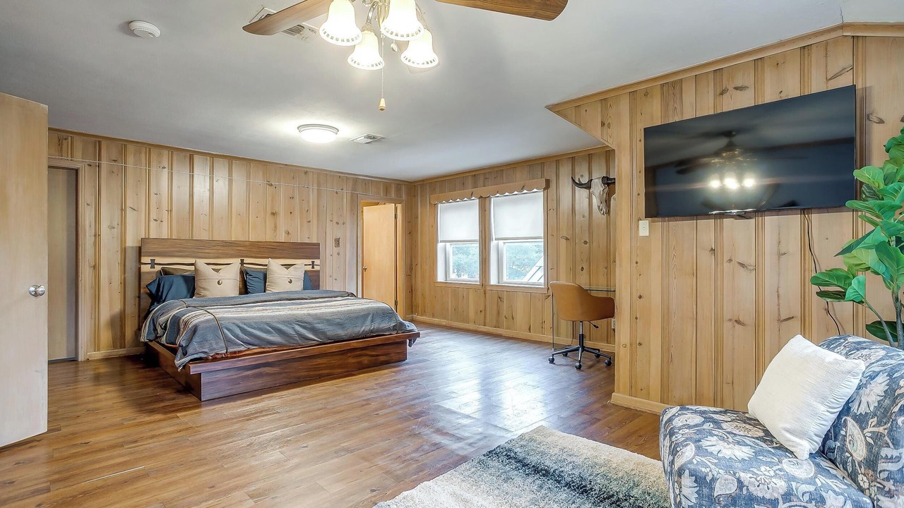 Photo of Bedroom in Carter Riverside