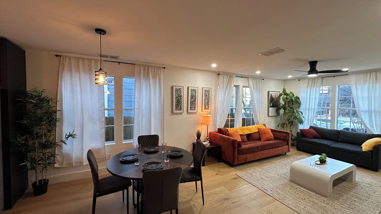 Photo of Livingroom in Cherrywood