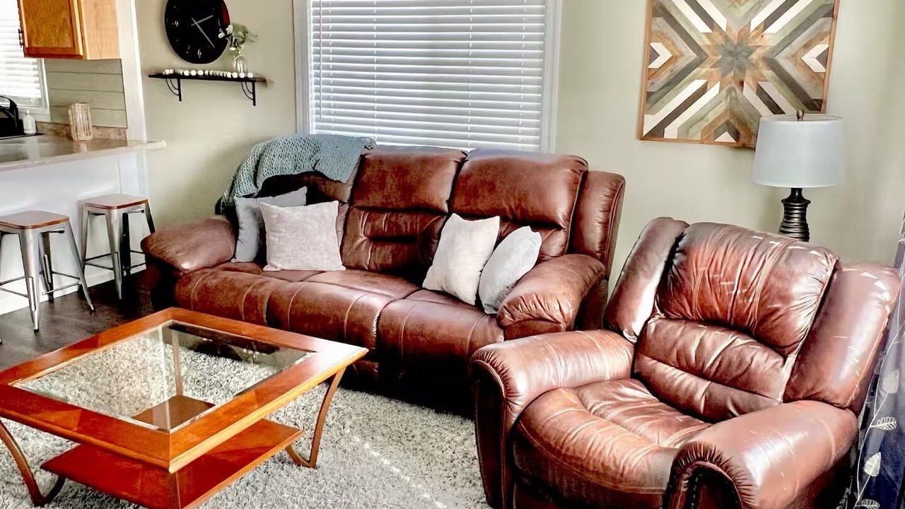 Photo of Livingroom in Newton