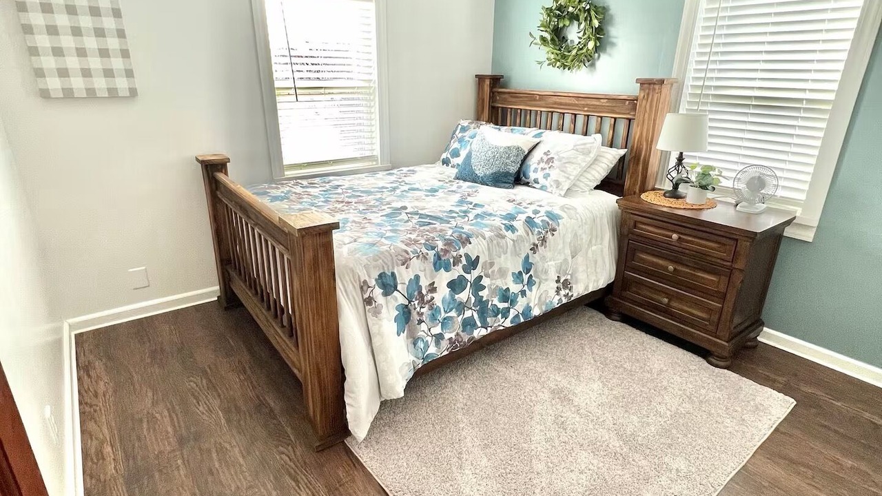 Photo of Bedroom in Newton